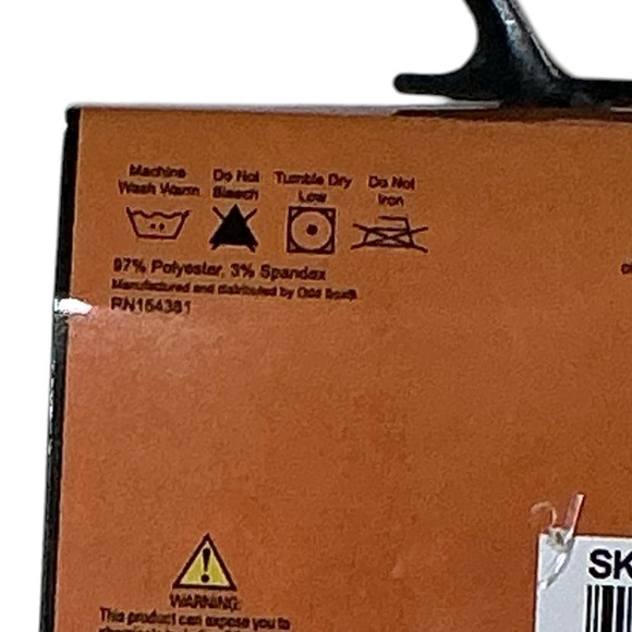 Socks Cheetos Flaming Hot Novelty Mid Calf Shoe Size Women 7-13 Unisex Men 6-12 - Picture 8 of 16